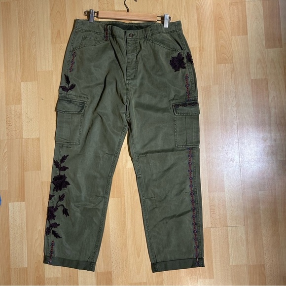 Sundance Olive Green Embroidered Cargo Pants Size 14 Boho Earthy - Picture 10 of 16